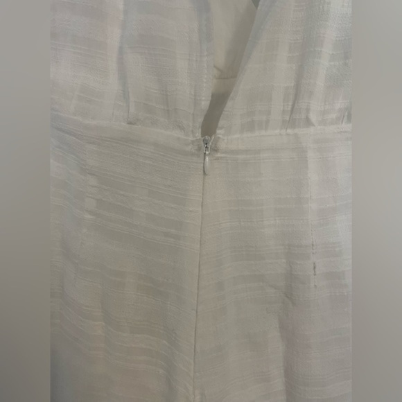 SAINTS & Secrets Flowy Romper with Sinched Waist Tie Front - Picture 7 of 9